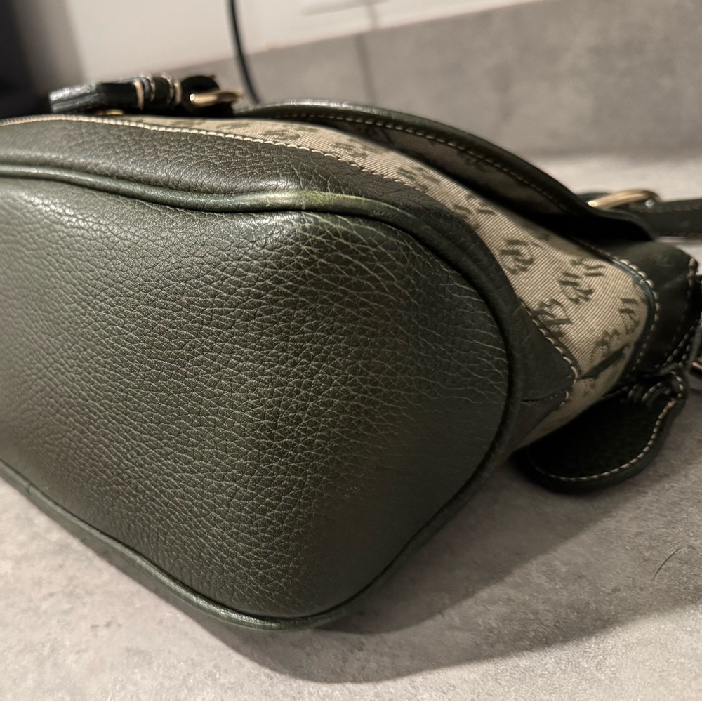 Dooney & Bourke Signature Messenger Style Bag! Green!! GUC!! - Picture 4 of 13